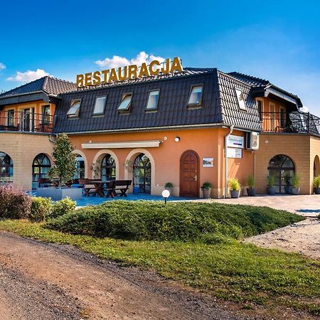 Lawendowy Ogrod Hotel Brzeg Exterior photo