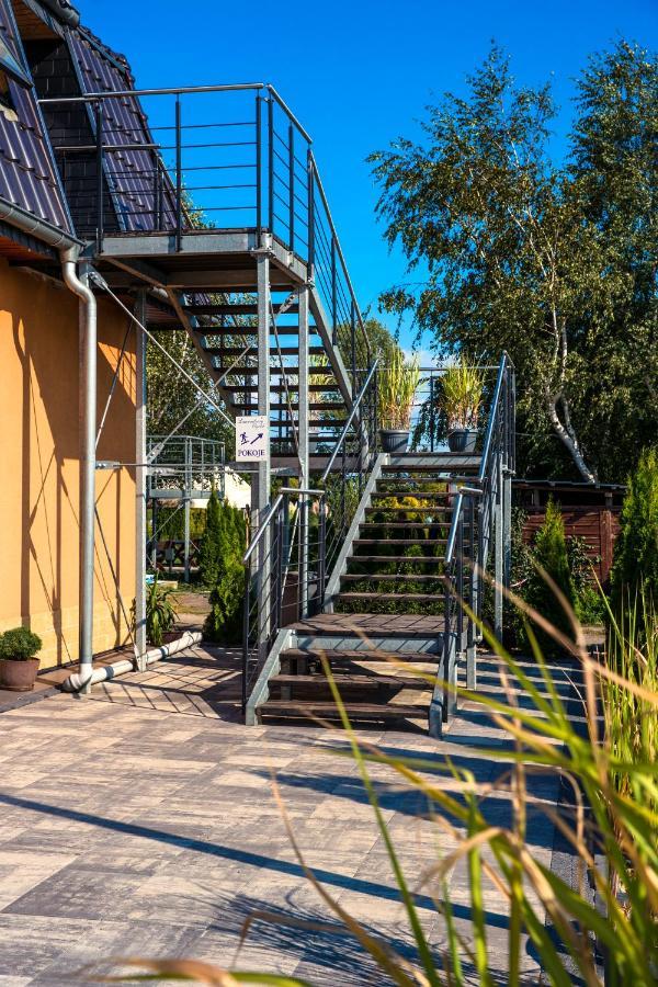 Lawendowy Ogrod Hotel Brzeg Exterior photo